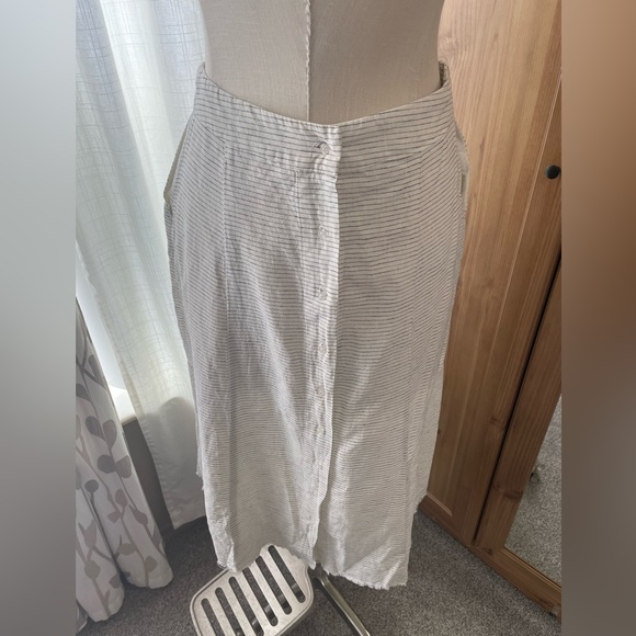 Zara Linen Midi Skirt - Picture 2 of 4